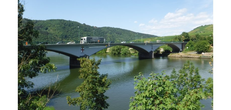 B 53, Moselbrücke Zell – Aktuelle Informationen zur Erneuerung der Übergangskonstruktionen 