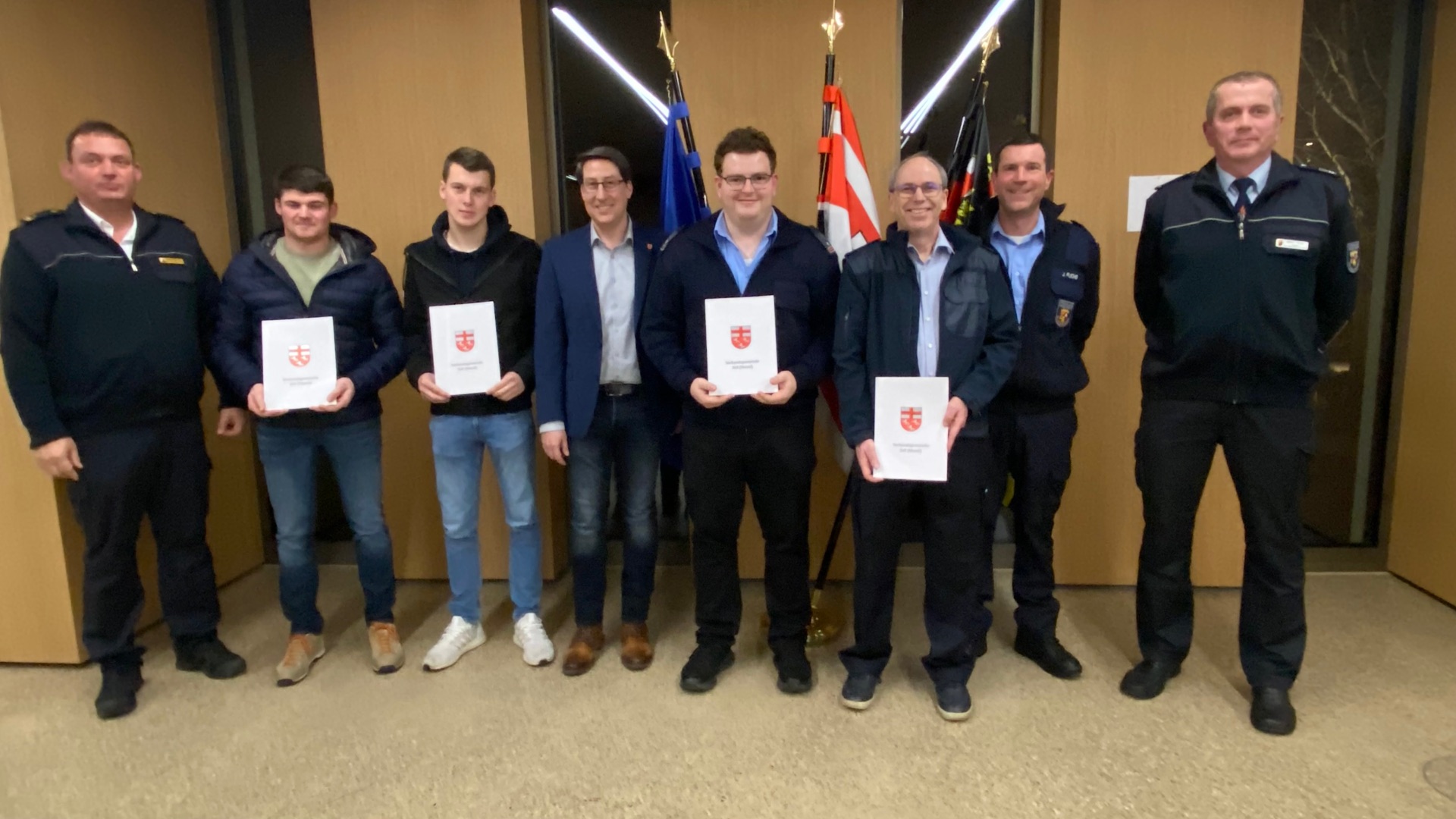 Einführung neuer Führungskräfte der Feuerwehren der VG Zell